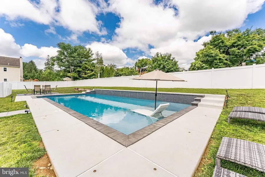20 Walnut St, Newtown Square, PA 19073 - #3