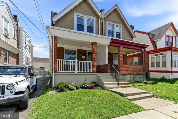 712 Pusey Ave, COLLINGDALE, PA 19023