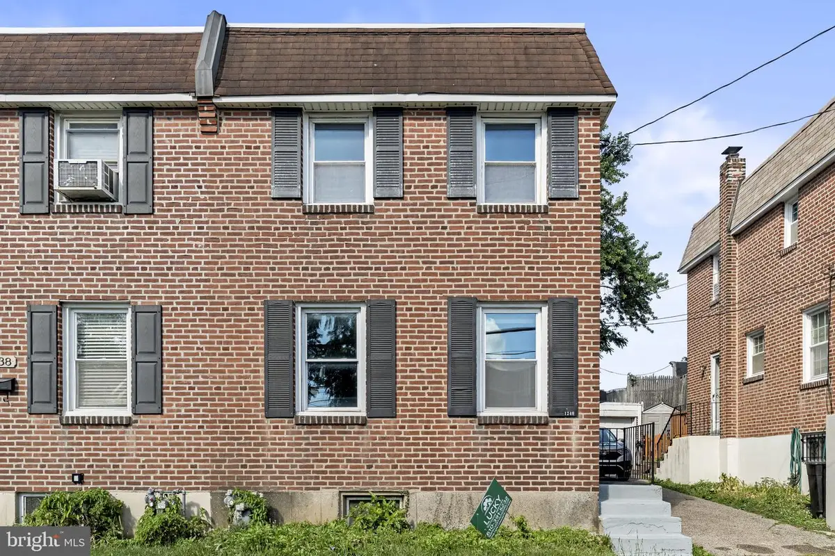 1240 Harding Dr, Havertown, PA 19083 - #1