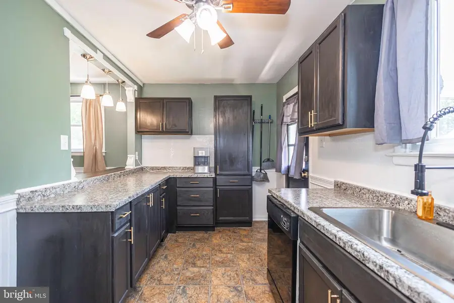3709 W 13th St, Trainer, PA 19061 - #3