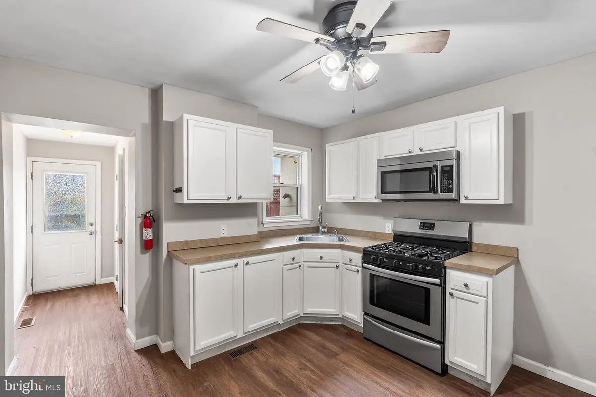 1210 E 11th St, Crum Lynne, PA 19022 - #1