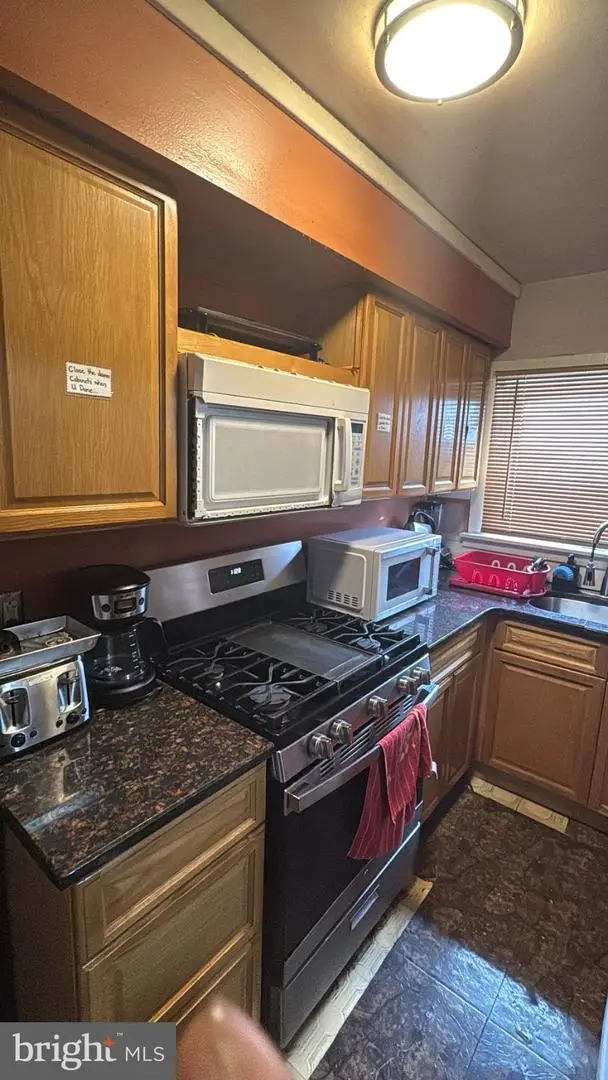 7029 Greenwood Ave, Upper Darby, PA 19082 - #3