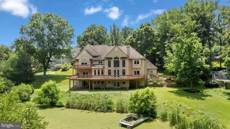 411 Marie Dr, Wallingford, PA 19086 - #2