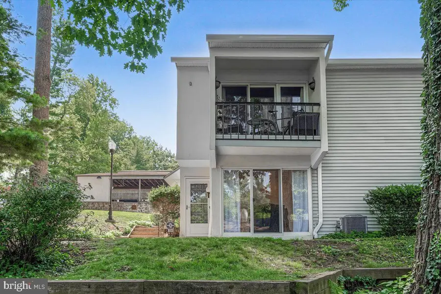 239 E Chelsea Cir, Newtown Square, PA 19073 - #3