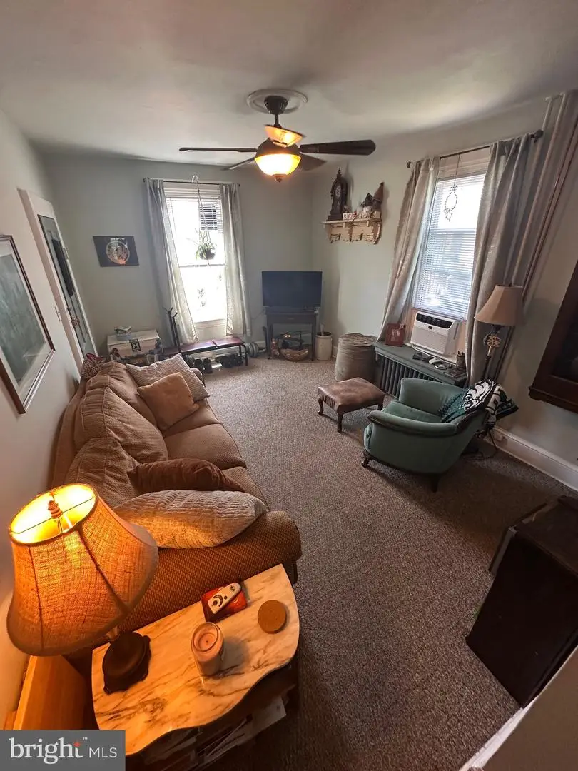 2223 Amosland Rd, Holmes, PA 19043 - #2