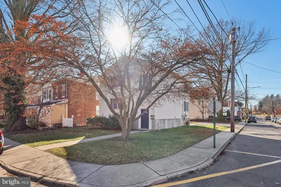 200 Barker Ave, Sharon Hill, PA 19079 - #2