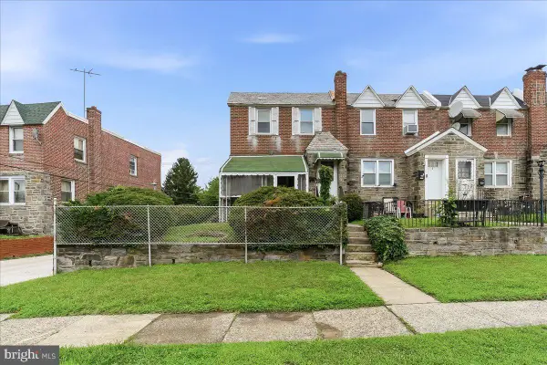 1220 E 12th St, CRUM LYNNE, PA 19022
