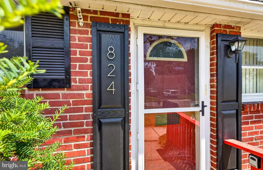 824 Quince Ln, Secane, PA 19018 - #2