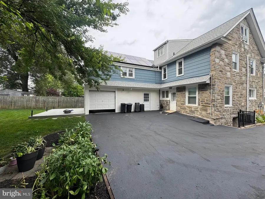 912 Lindale Ave, Drexel Hill, PA 19026 - #3