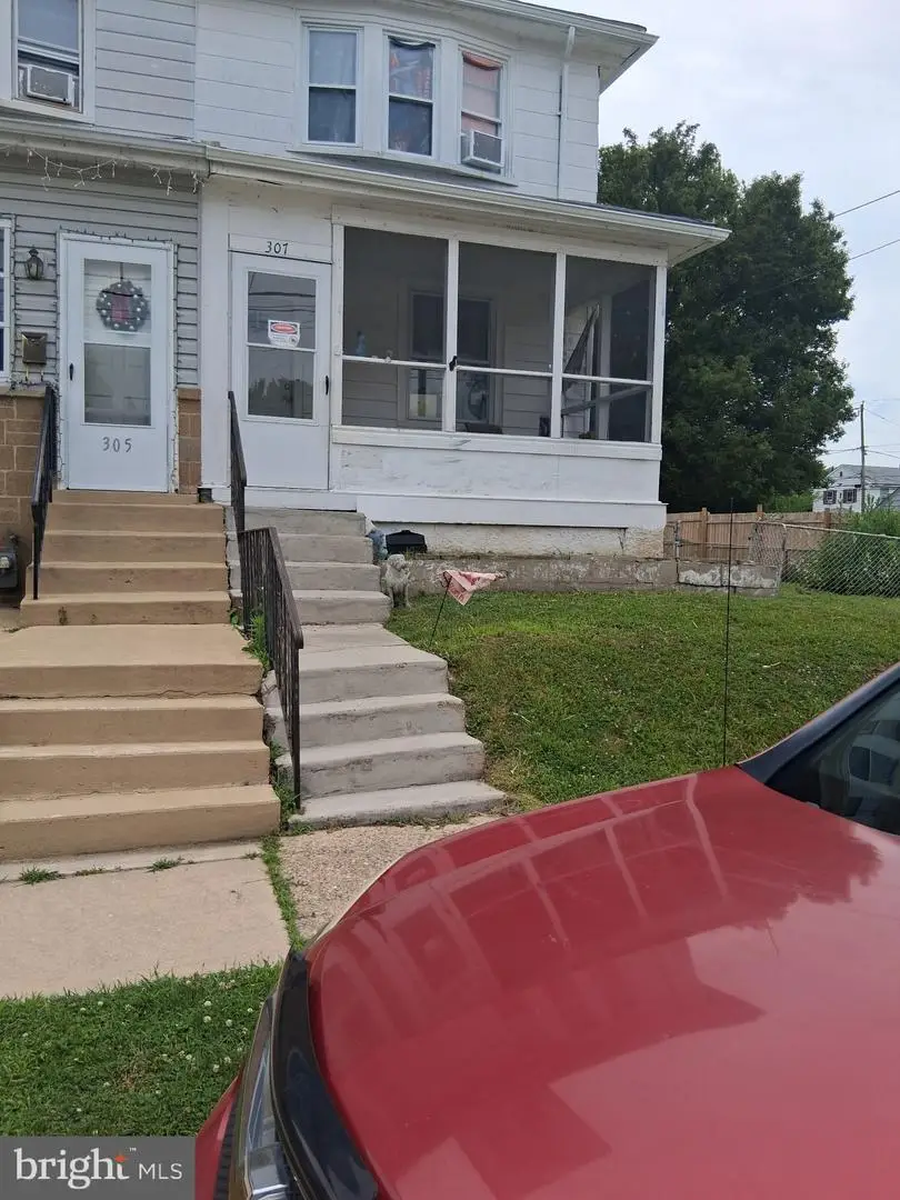 307 Taylor Ave, Upper Chichester, PA 19061 - #2