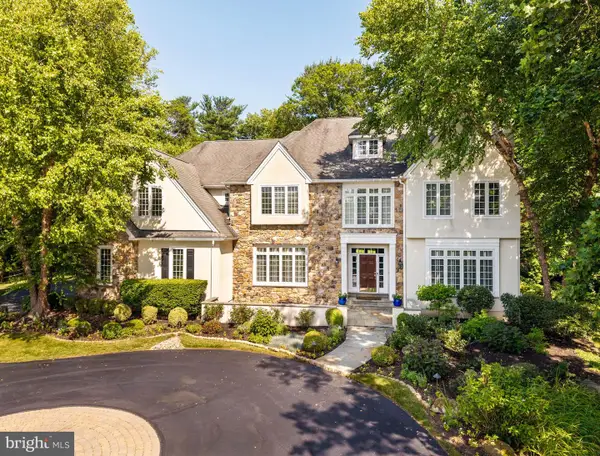 225 E Laurier Pl, BRYN MAWR, PA 19010