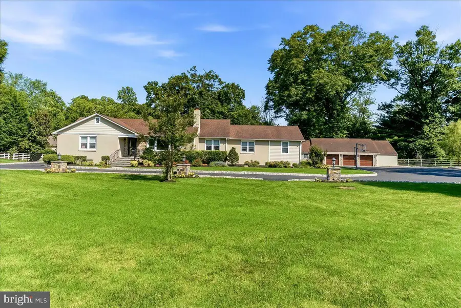 3190 Foulk Rd, Garnet Valley, PA 19060 - #3