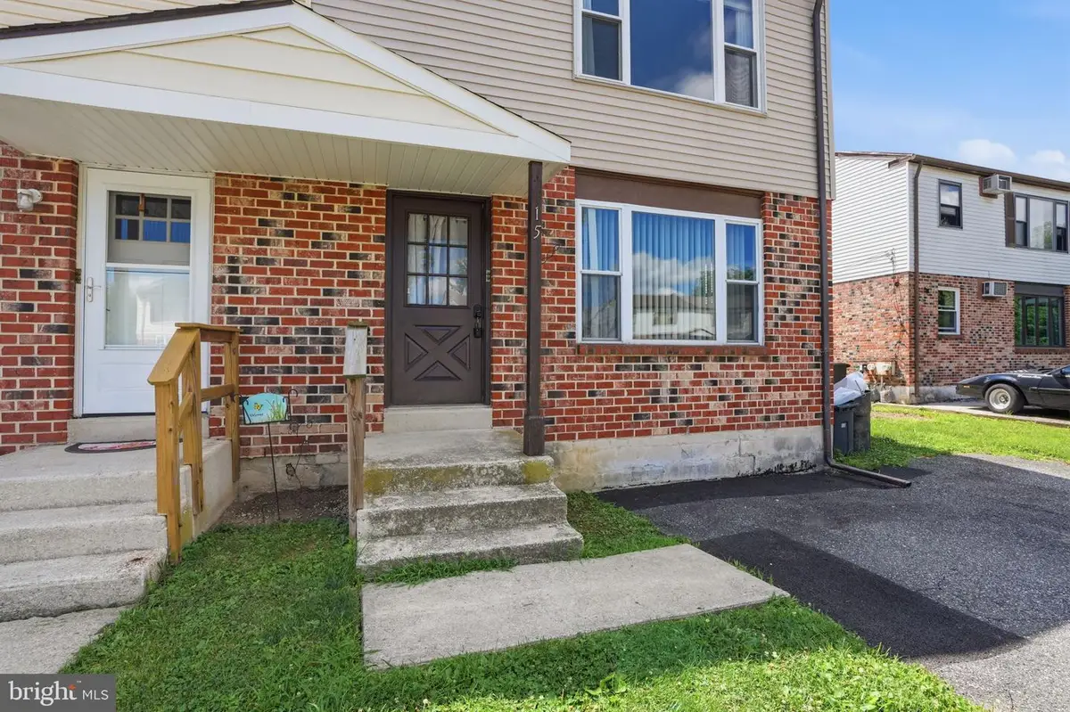 15 Alicia Ct, Glenolden, PA 19036 - #1