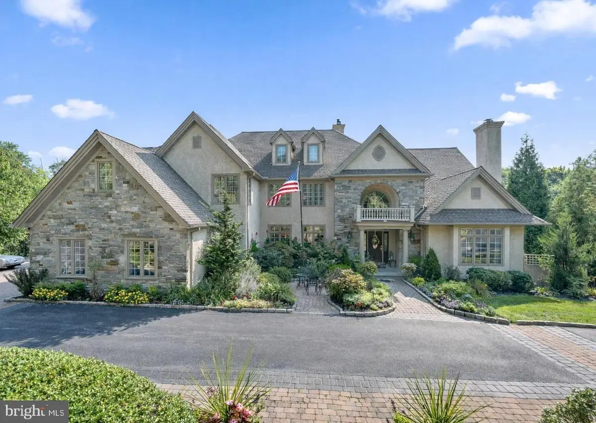 365 Arbor Cir, Media, PA 19063 - #1
