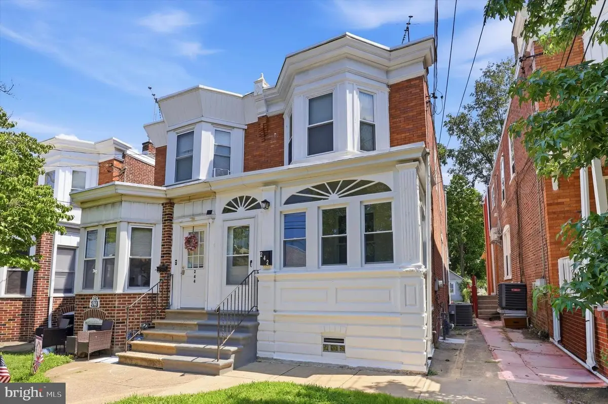 242 Virginia Ave, Folsom, PA 19033 - #1