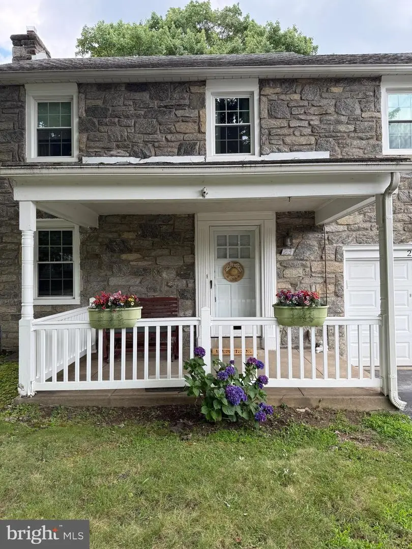 23 W Woodland Ave, Springfield, PA 19064 - #2