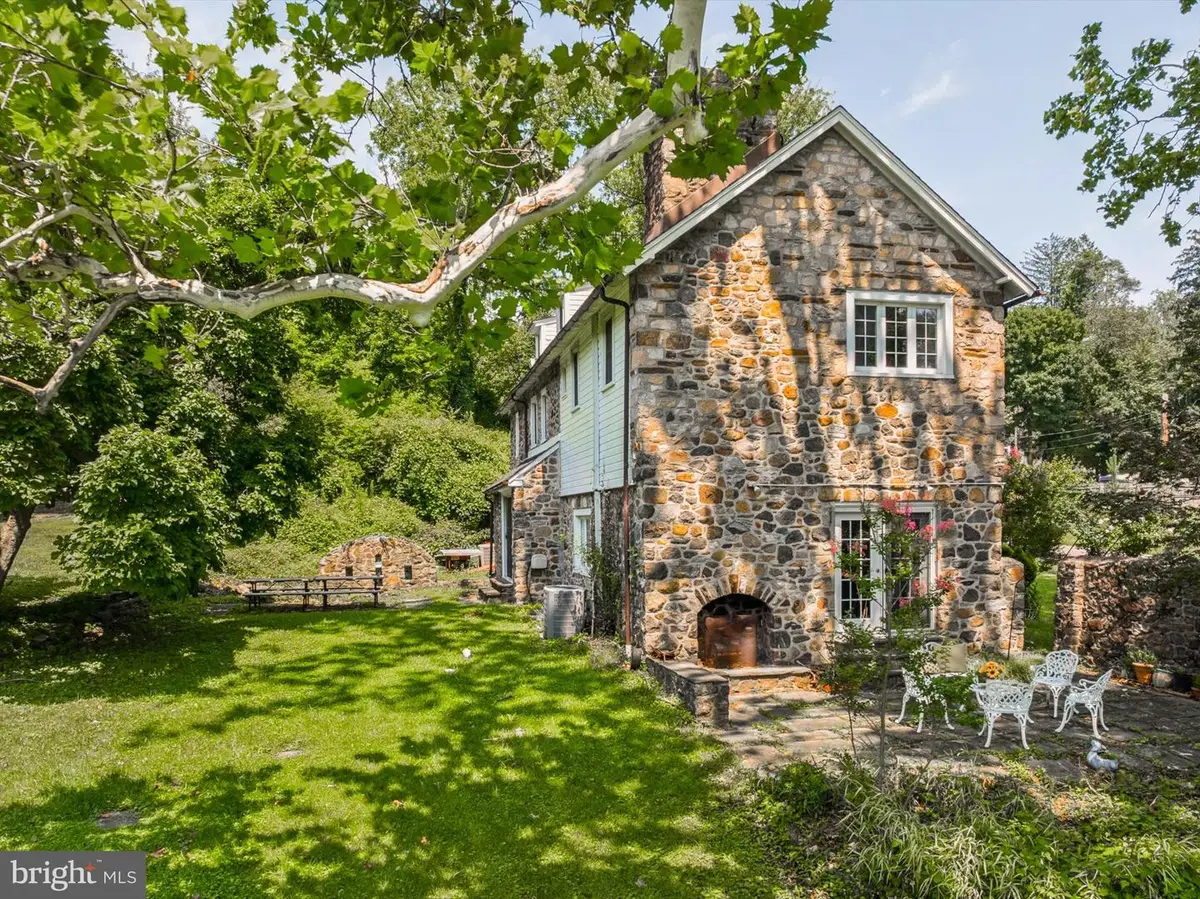 230 Sproul Rd, Villanova, PA 19085 - #1