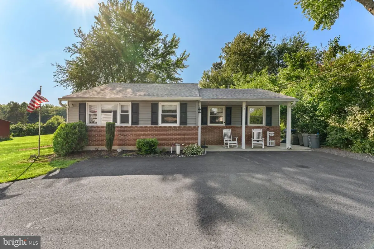 1748 Larkin Rd, Upper Chichester, PA 19061 - #1