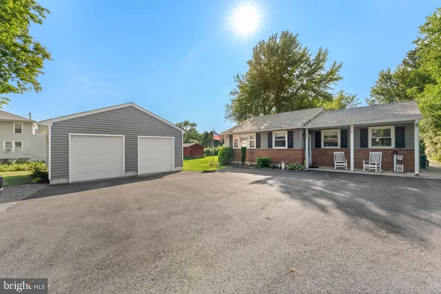 1748 Larkin Rd, Upper Chichester, PA 19061 - #2