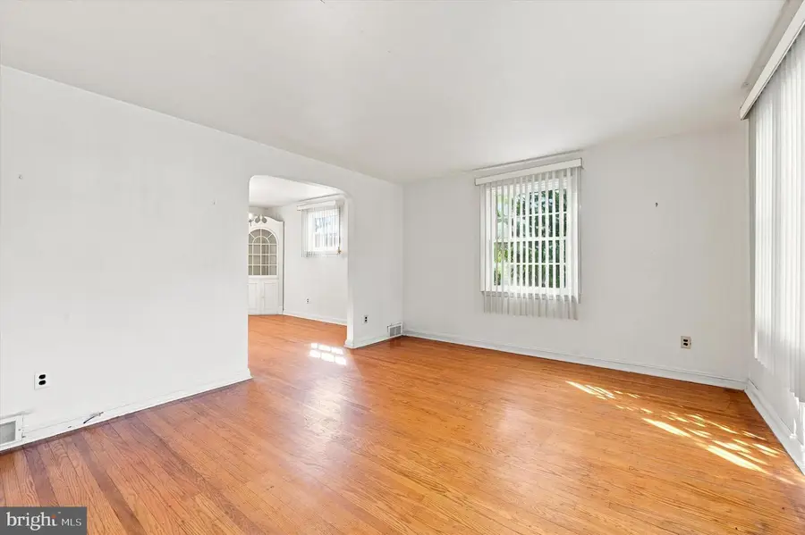 407 Buse St, Ridley Park, PA 19078 - #2