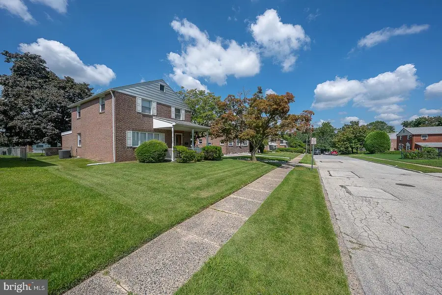 410 W Grays Ave, Glenolden, PA 19036 - #2