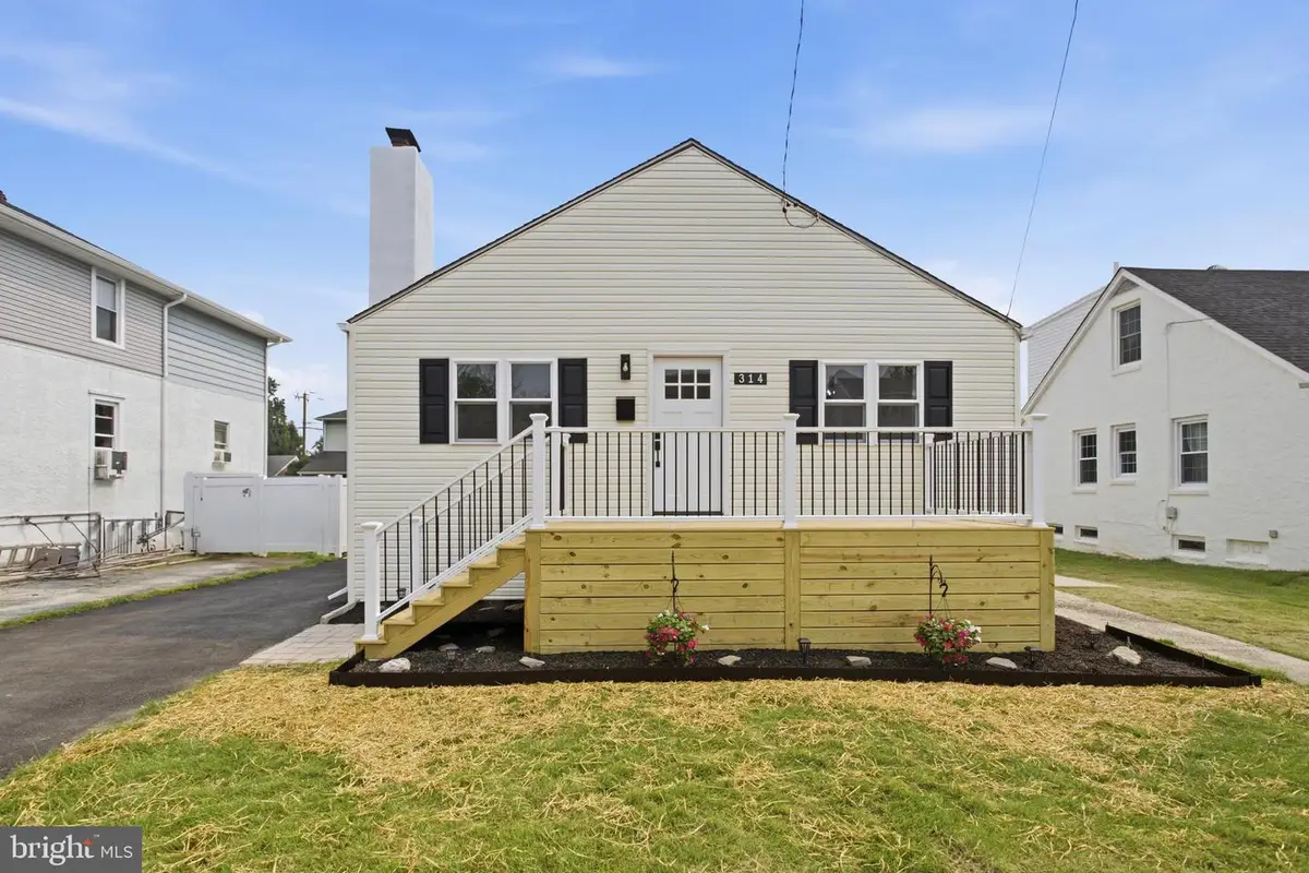 314 Swarthmore Ave, Folsom, PA 19033 - #1