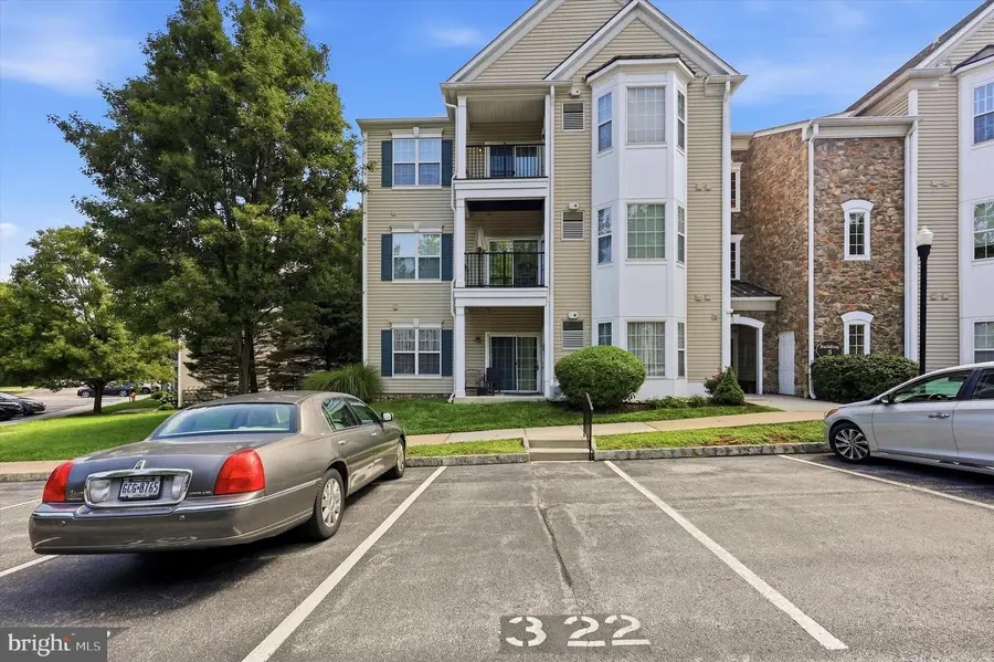 322 Creekside Dr, Brookhaven, PA 19015 - #2