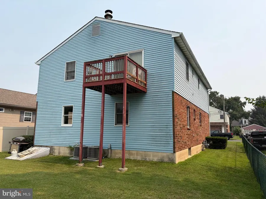 233 Mohican, Essington, PA 19029 - #2