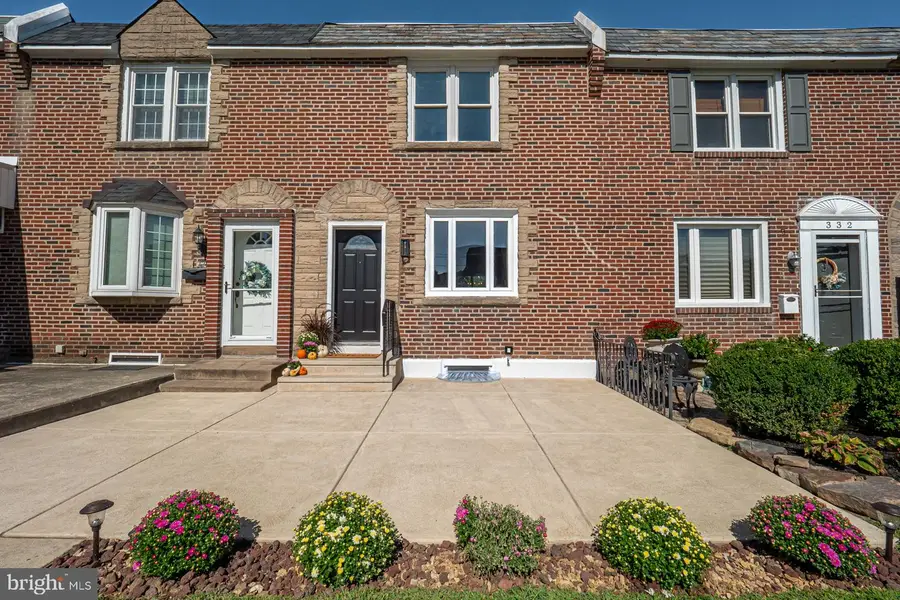 330 Gramercy Dr, Clifton Heights, PA 19018 - #2