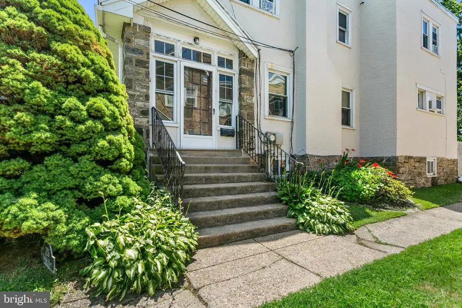 326 Burmont Rd, Drexel Hill, PA 19026 - #2