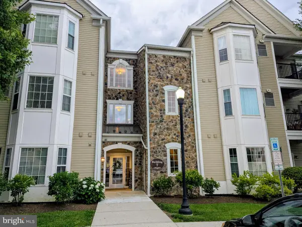 734 Creekside Dr, BROOKHAVEN, PA 19015