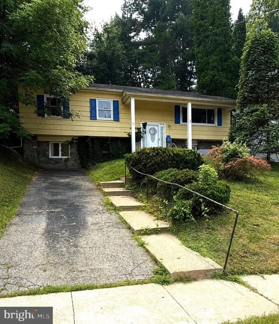 337 Golf Hills Rd, Havertown, PA 19083 - #3