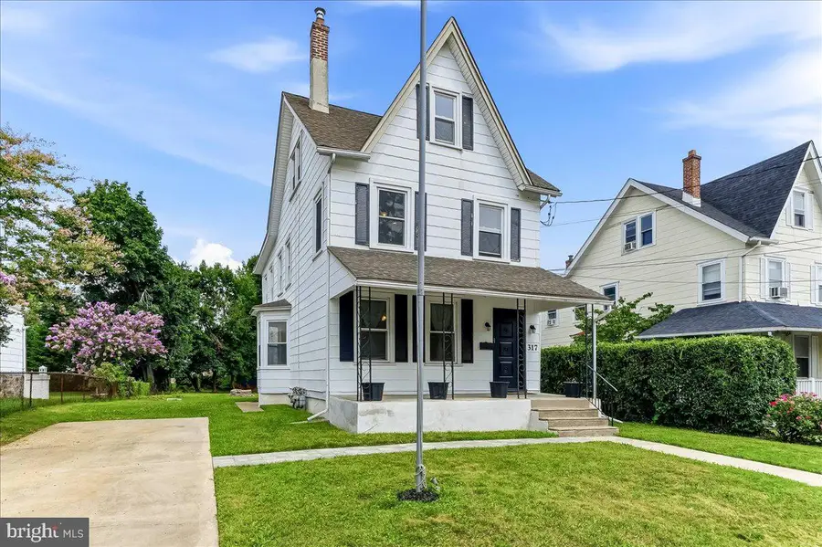 317 Davis Ave, Clifton Heights, PA 19018 - #2