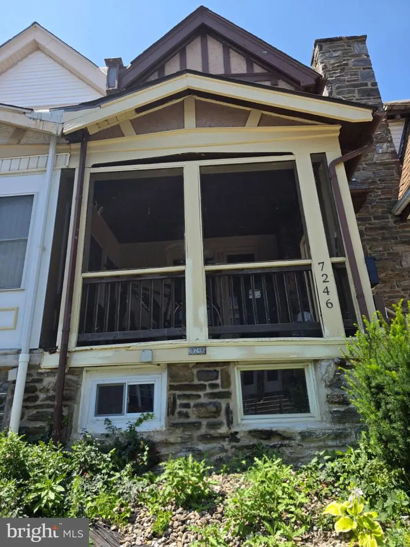 7246 Brent Rd, Upper Darby, PA 19082 - #1