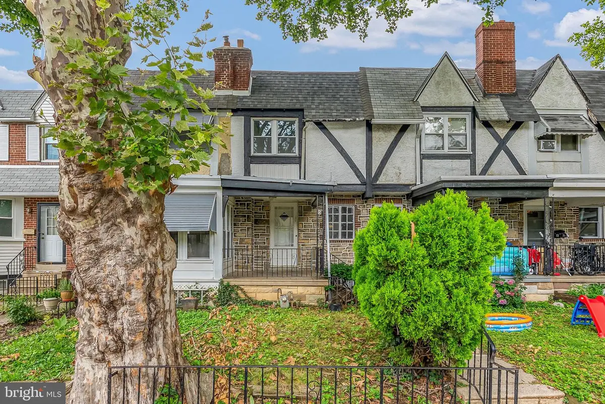 7239 Glenthorne Rd, Upper Darby, PA 19082 - #1