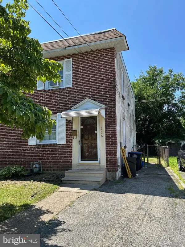 2526 Sandeland St, CHESTER, PA 19013