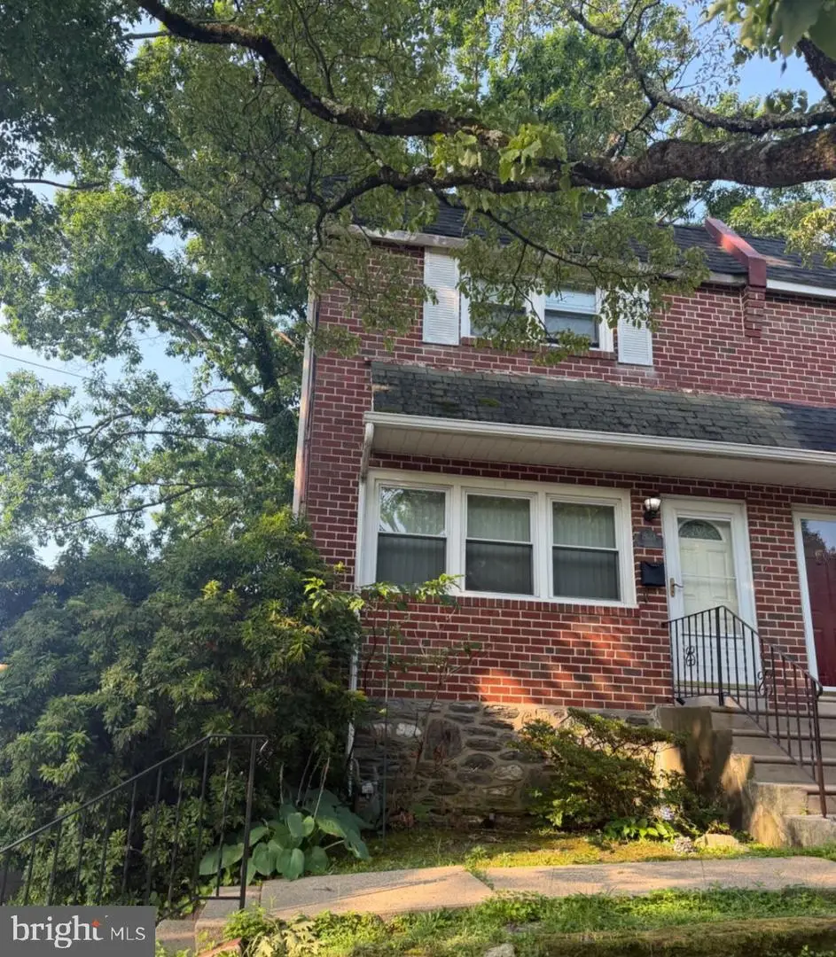 821 Beech Rd, Wallingford, PA 19086 - #1