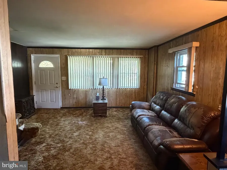 821 Beech Rd, Wallingford, PA 19086 - #3