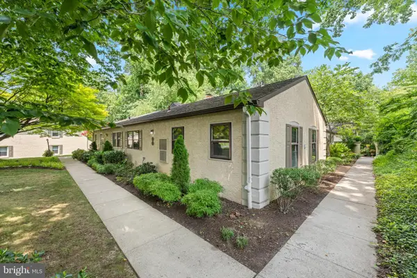 21 Summit, BRYN MAWR, PA 19010