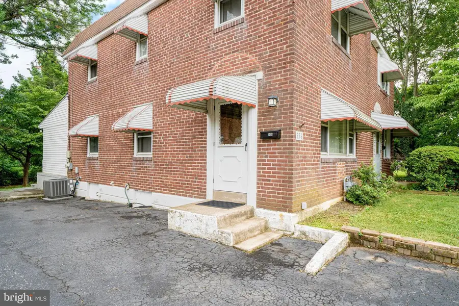 336 Holland St, Crum Lynne, PA 19022 - #3