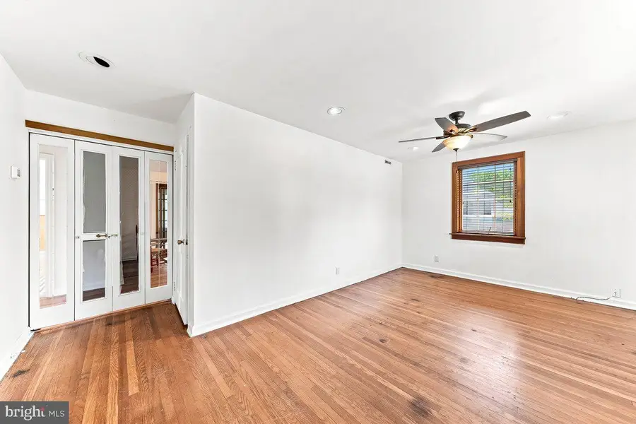 209 Pennsylvania Ave, Prospect Park, PA 19076 - #3