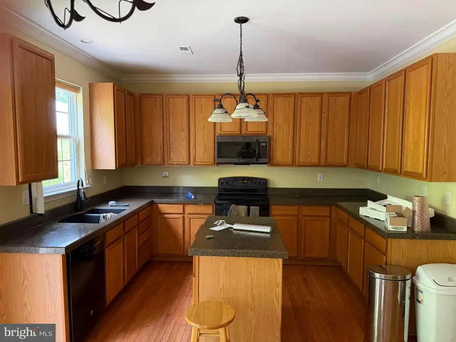 705 Carriage Cir, Upper Chichester, PA 19014 - #2