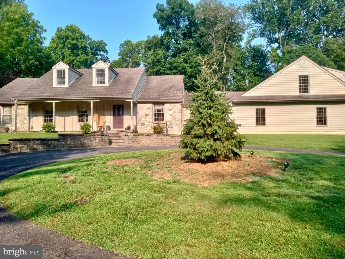 244 Harvey Rd, Chadds Ford, PA 19317 - #1
