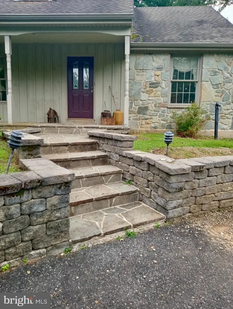 244 Harvey Rd, Chadds Ford, PA 19317 - #2