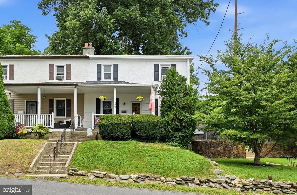 574 Mill Rd, Havertown, PA 19083 - #1
