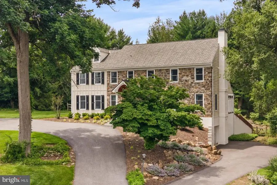112 Hunt Valley Cir, Berwyn, PA 19312 - #2