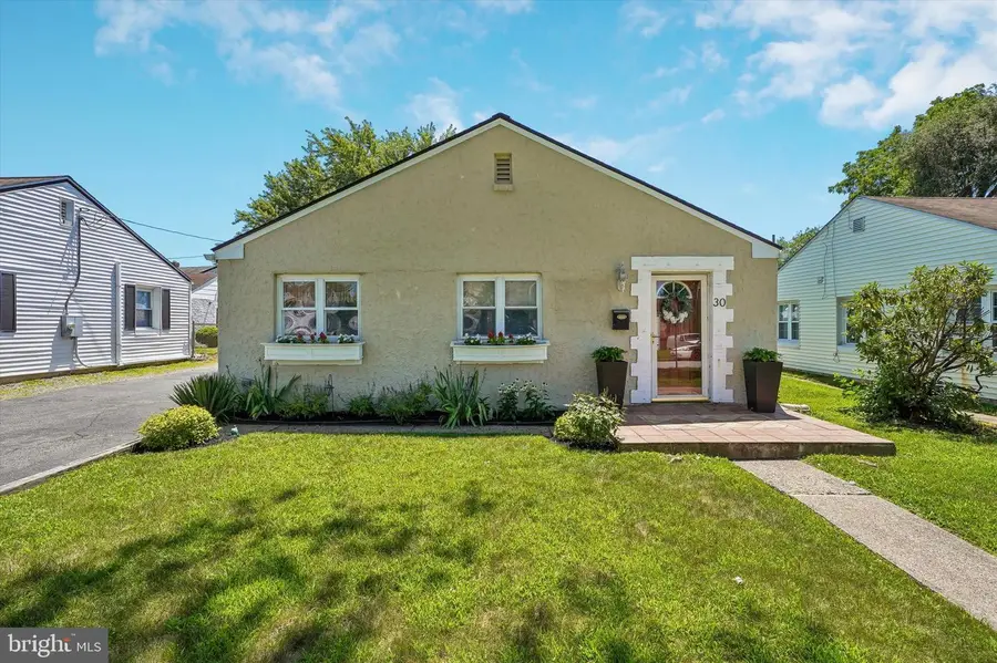 30 Norman St, Aston, PA 19014 - #2
