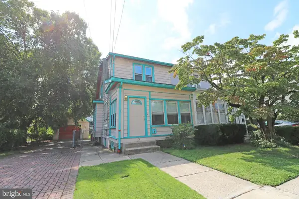 73 N Ridgeway Ave, GLENOLDEN, PA 19036