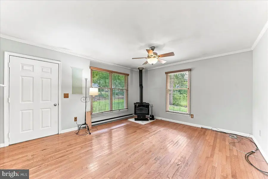 4060 Mount Rd, Aston, PA 19014 - #2