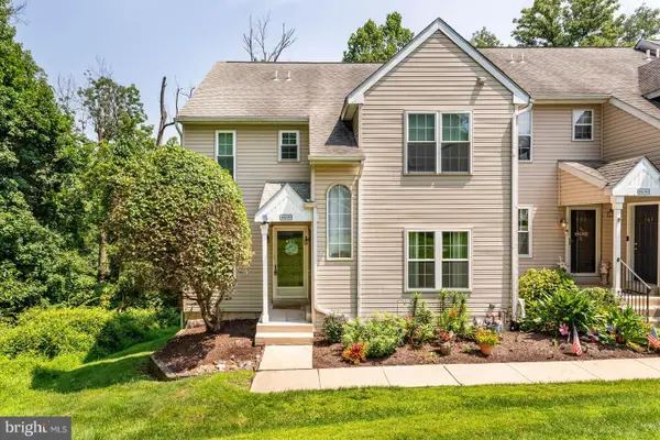 400 Derry Dr #400, ASTON, PA 19014